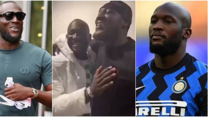 Funny reactions as Chelsea footballer Lukaku finally meets his ‘twin’ rapper Stormzy at Wizkid’s concert