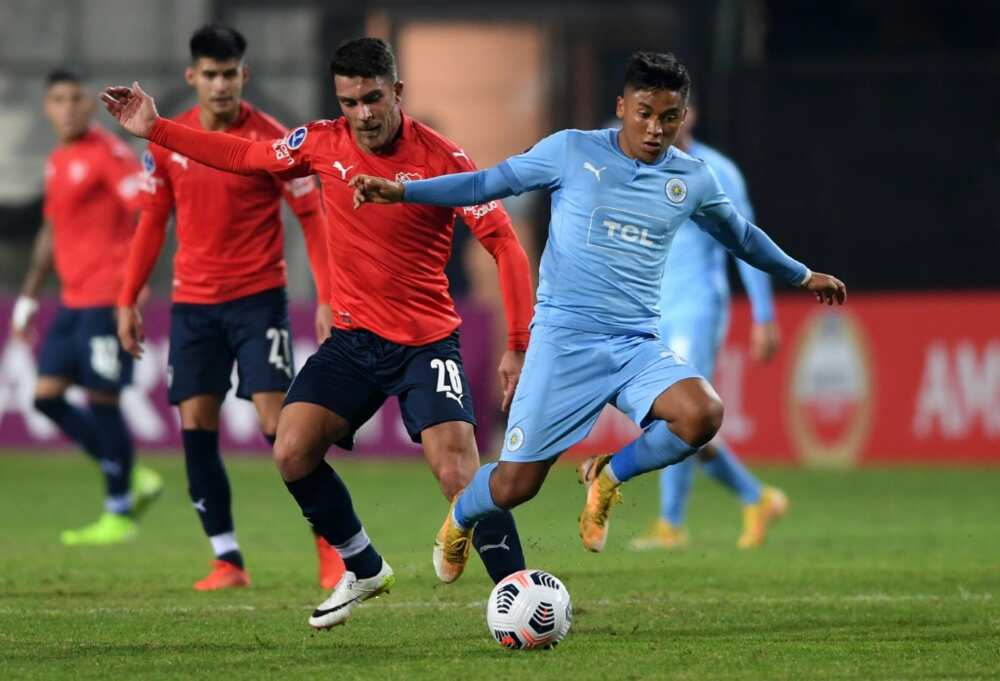 Marcelo Allende (R) snatched a late winner for Mamelodi Sundowns in the South African Premiership against AmaZulu on September 18, 2022. Marcelo Allende (R) snatched a late winner for Mamelodi Sundowns in the South African Premiership against AmaZulu on September 18, 2022.
