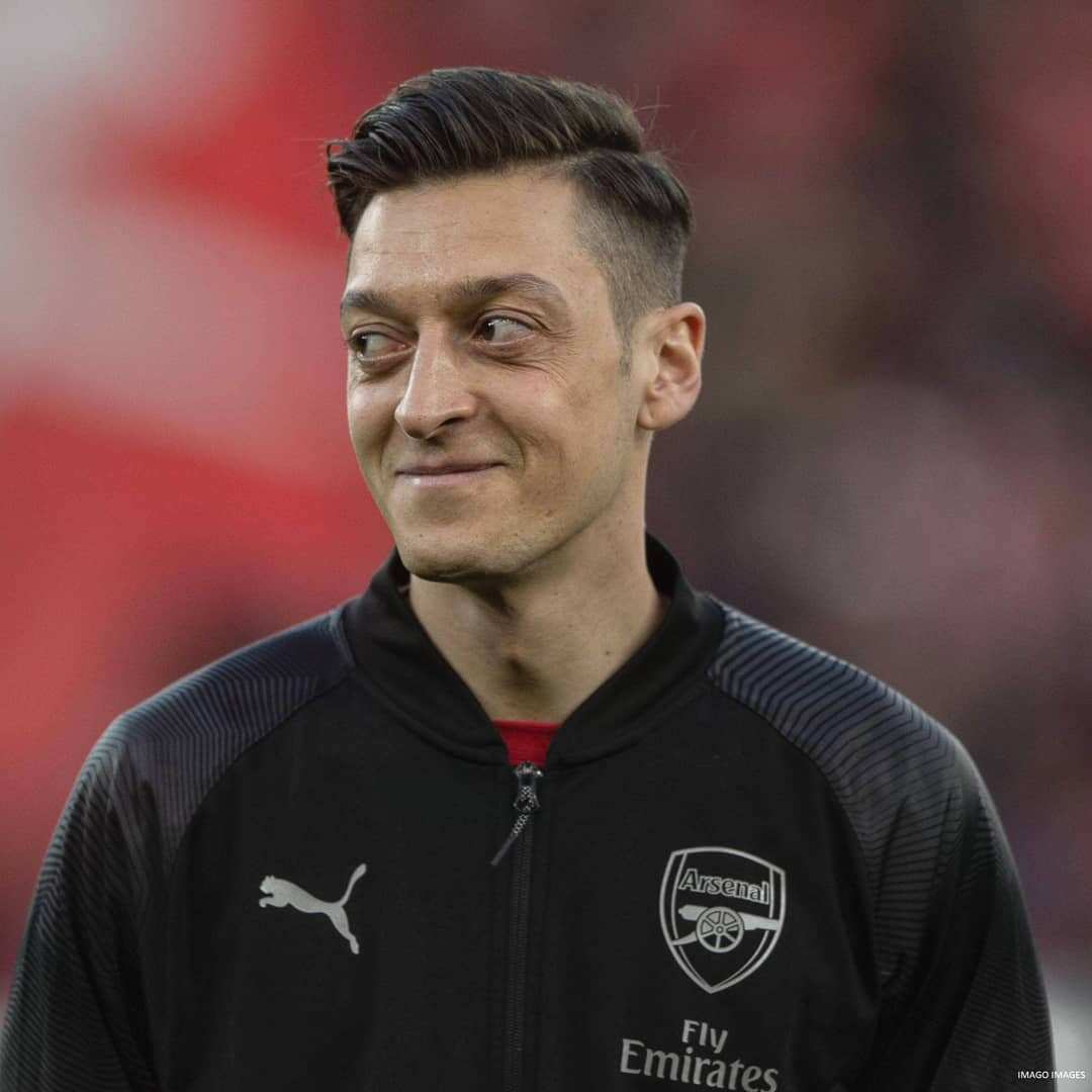 Wallpaper and social covers Mesut Özil Of Arsenal