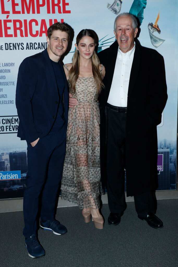 Acteurs du film Alexandre Landry, Mariépier Morin et Directeur du film Denys Arcand Assistez à «La Chute de l'Empire Americain»: Photocall à Cinema UGC Normandie le 12 février 2019 à Paris, France. (Photo de Bertrand Rindoff Petroff)