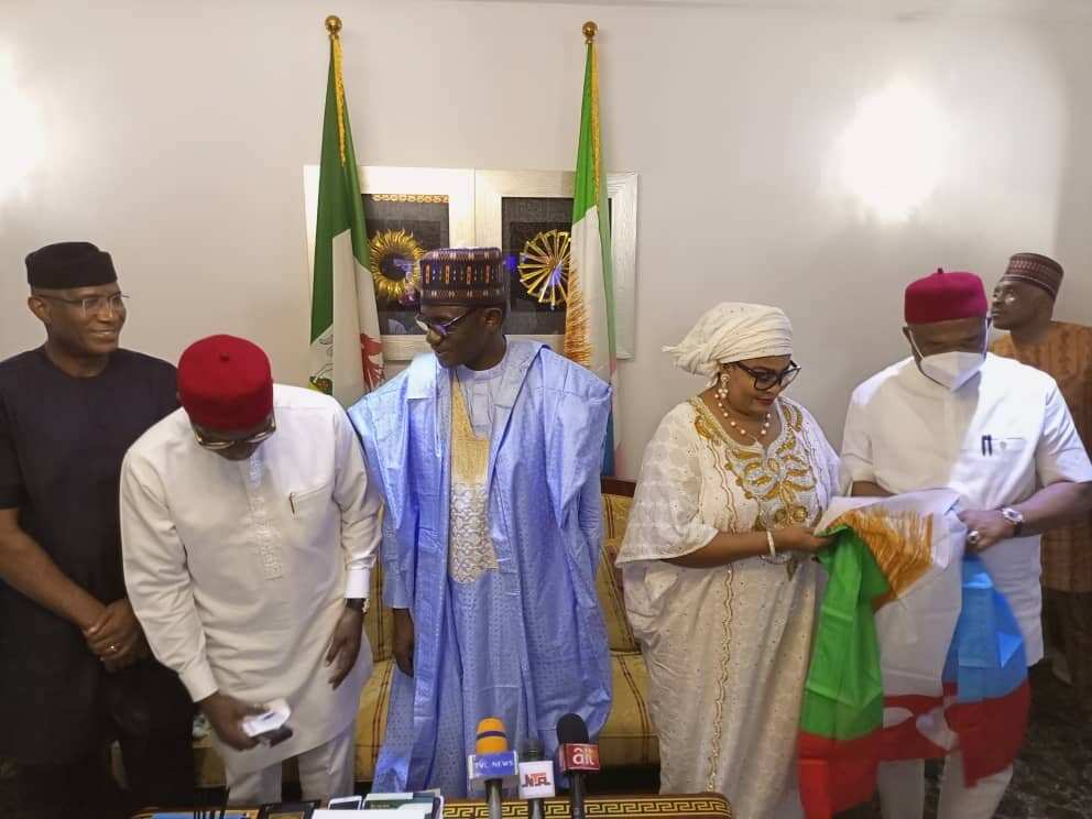 Yanzu-yanzu: Sanata Stella Oduah ta sauya sheka daga PDP zuwa APC Yanzu-yanzu: Sanata Stella Oduah ta sauya sheka daga PDP zuwa APC