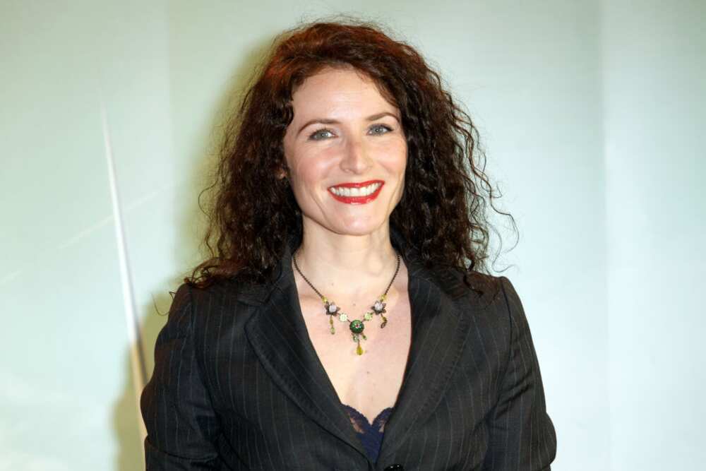 Biographie d'Elsa Lunghini Biographie d'Elsa Lunghini