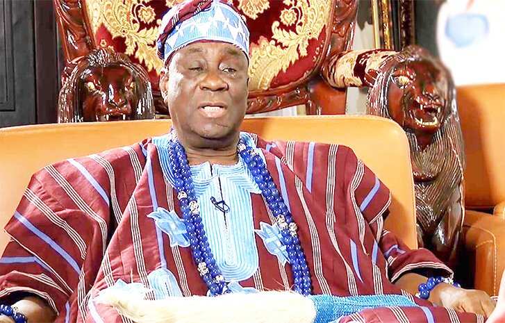 Hoodlums attack Oba Of Lagos’s palace