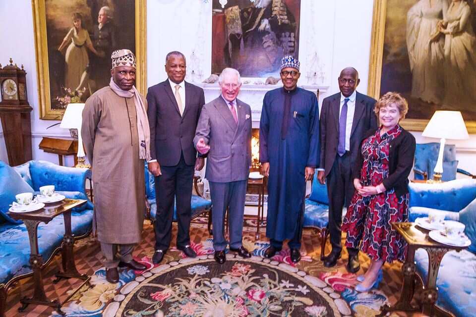 Ziyarar Landan: Shugaba Buhari ya gana da babban Dan Sarauniyar Ingila, yarima Charles Ziyarar Landan: Shugaba Buhari ya gana da babban Dan Sarauniyar Ingila, yarima Charles