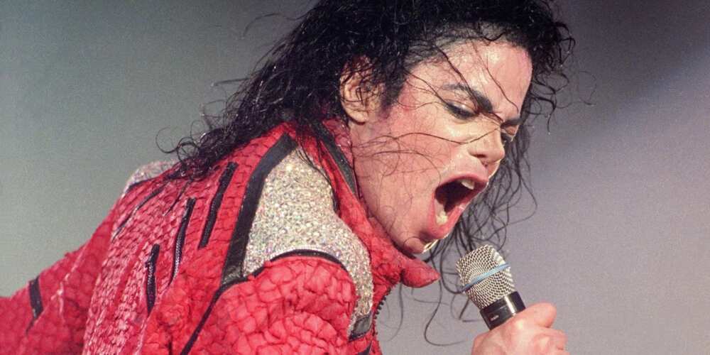 Michael Jackson – 10 Great Hits From King Of Pop [WATCH]