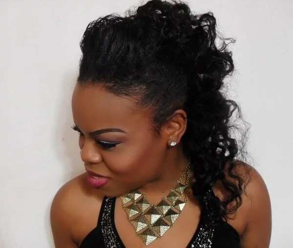 Natural hairstyles for medium length hair