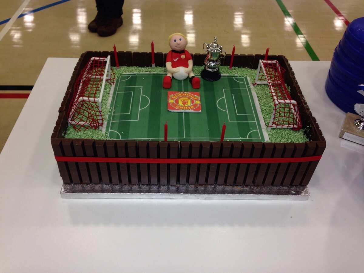 Football cake Stock Photos, Royalty Free Football cake Images |  Depositphotos