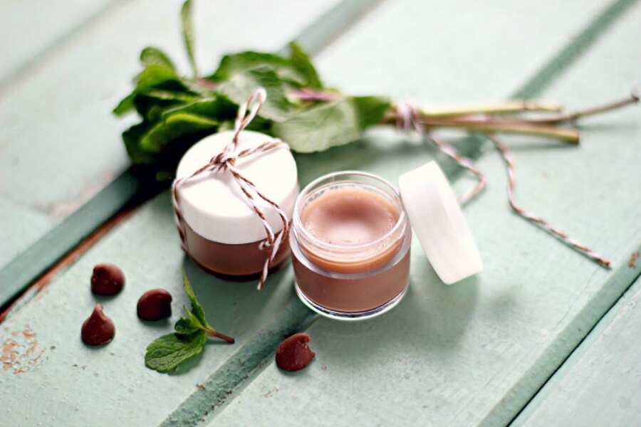 Homemade pink lips balm