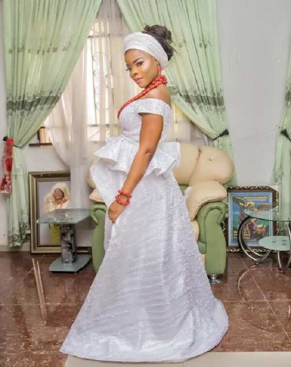Photos from Laura Ikeji's traditional marriage