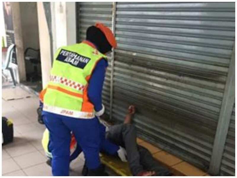 Nigerian in Malaysia suffers tragedy trying to escape from police (photos)