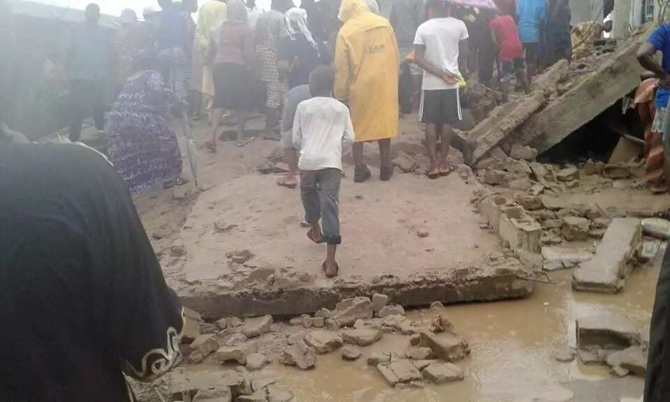 2 killed in building collapse at Meiran