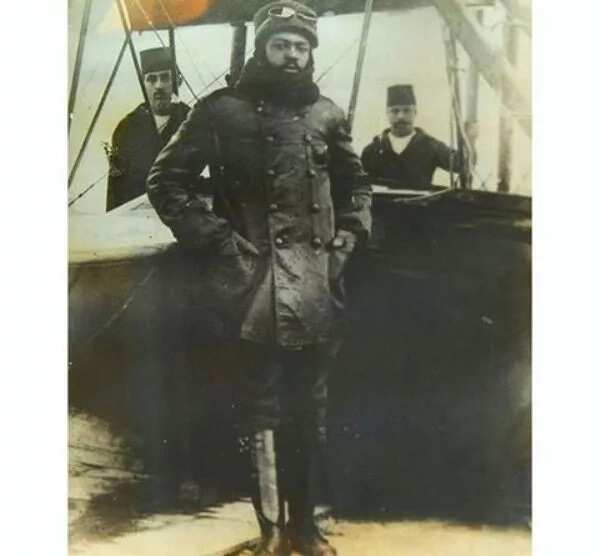 Meet Ahmed Ali Çelikten, one of the first black pilots in aviation history (video, photos)