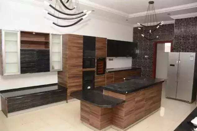 Linda Ikeji mansion - kitchen