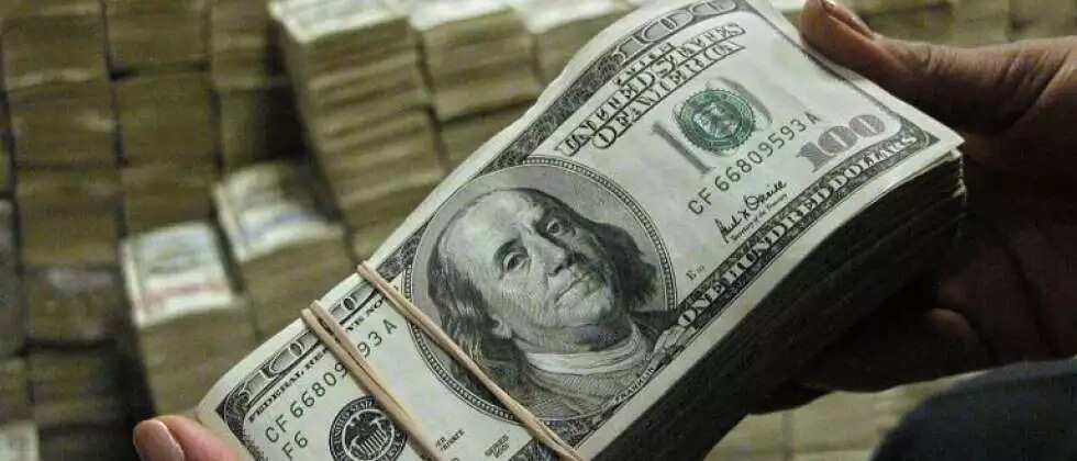 Babban bankin Najeriya ya malalo $364 miliyan a kasuwar hada-hadar kudin kasashen ketare Babban bankin Najeriya ya malalo $364 miliyan a kasuwar hada-hadar kudin kasashen ketare