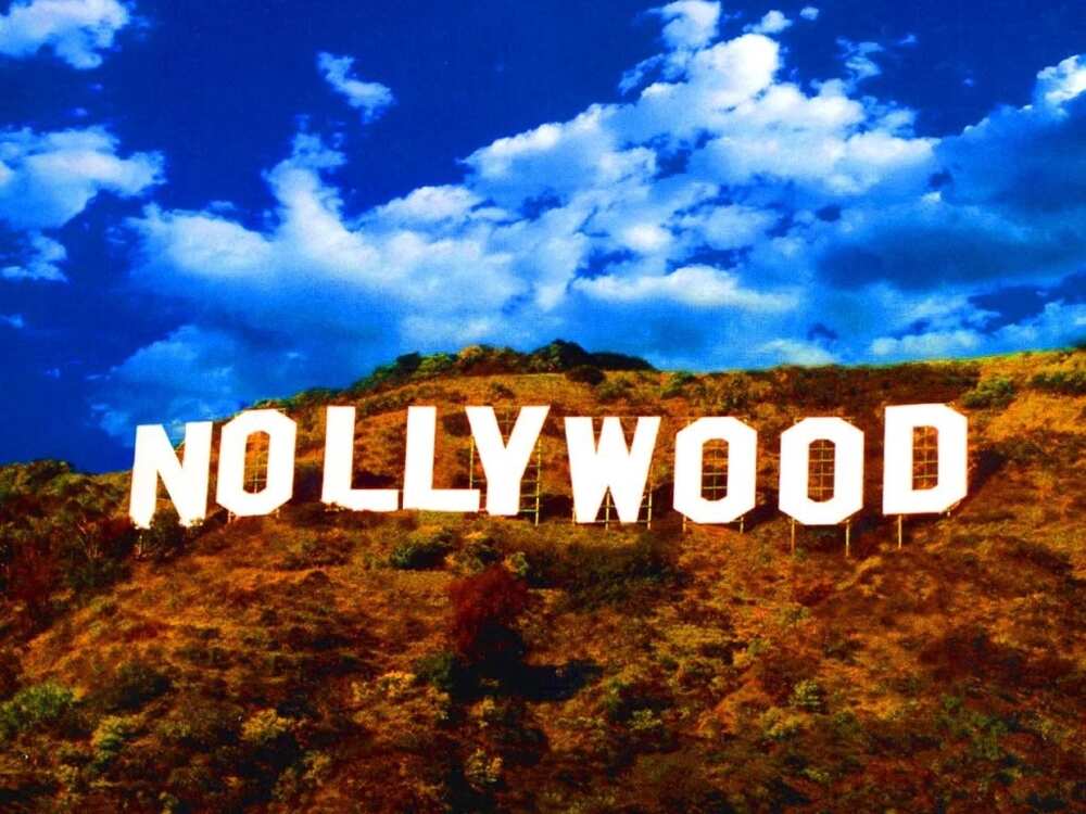 Yar wasan kwaikwayon Nollywood ta auri bature Yar wasan kwaikwayon Nollywood ta auri bature