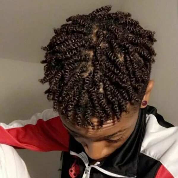 Trendy Afro hairstyles for men in 2018