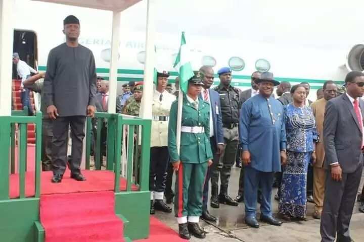 Nyesom Wike receives Yemi Osinbajo in Port Harcourt