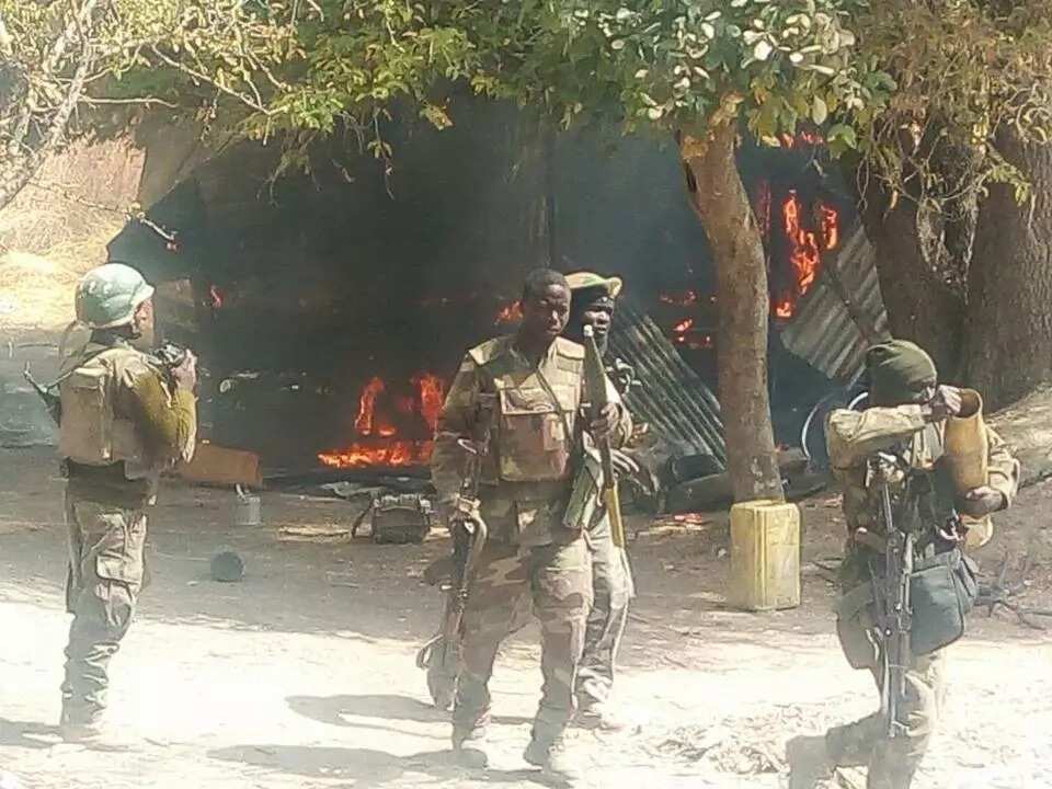 Dubi hotunan yadda Sojin Najeriya sukayi fata-fata da 'yan Boko Haram a Sambisa