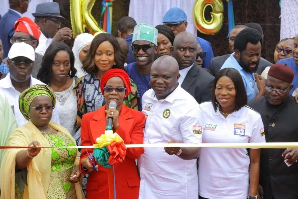 Celebration in Lagos as Ambode unveils massive statue to honour Abiola, family reacts