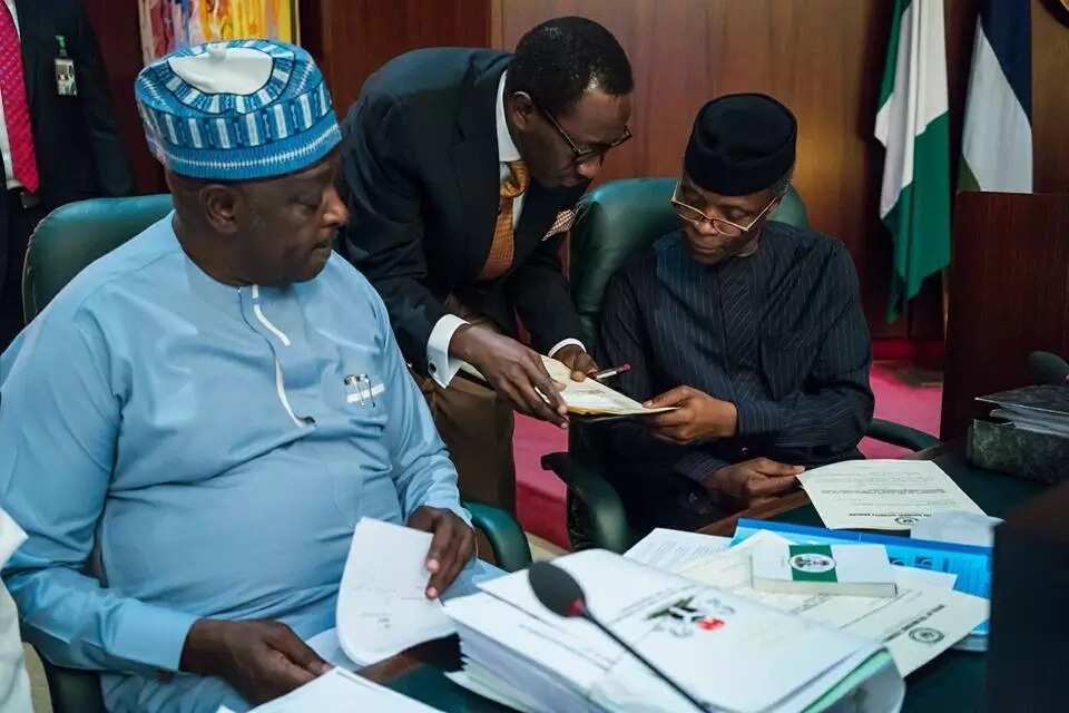 After sending list of two ministerial nominees, Buhari presides over FEC meeting (photos)