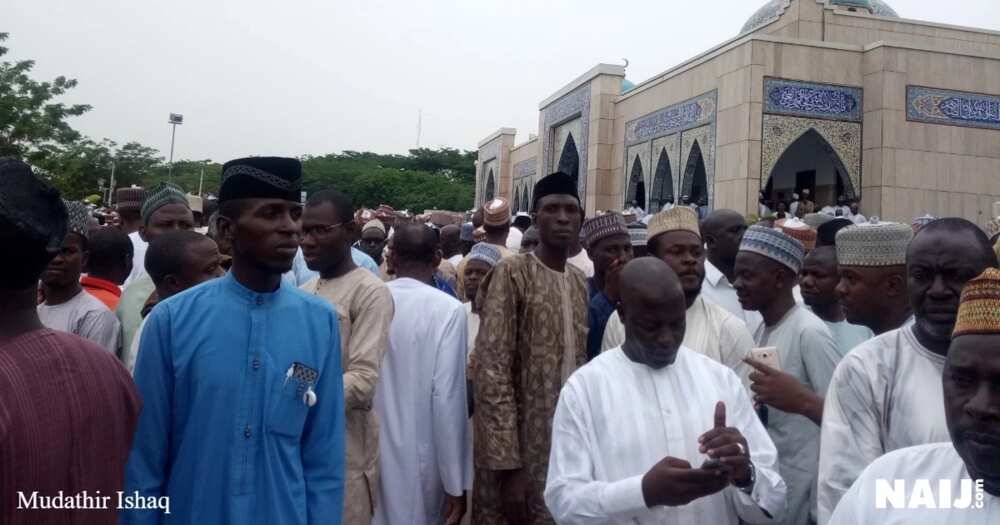 An binne kakakin Gwamna Tambuwal, Imam Imam a Abuja (hotuna)