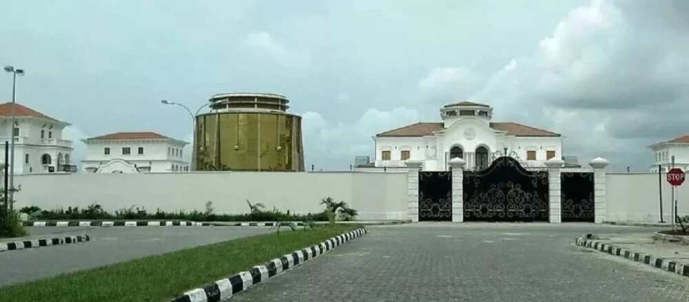 House in Nigeria by Mike Adenuga House in Nigeria by Mike Adenuga