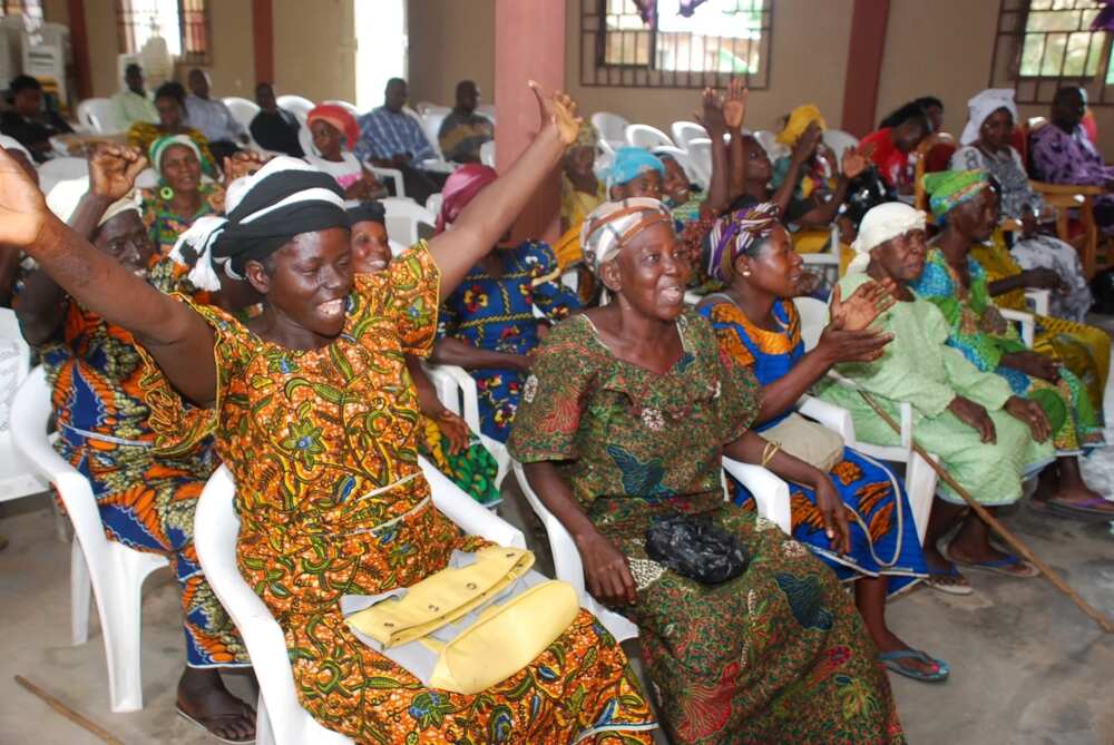 Top 5 philanthropists in Nigeria - Rose of Sharon foundation Top 5 philanthropists in Nigeria - Rose of Sharon foundation