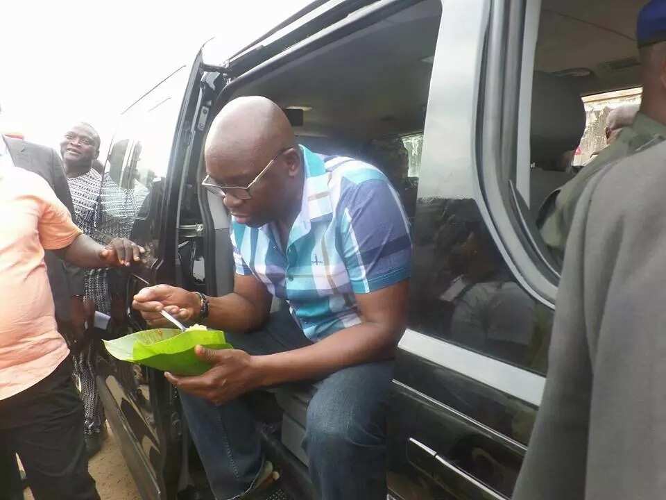 Fayose seen eating rice at road-side canteen