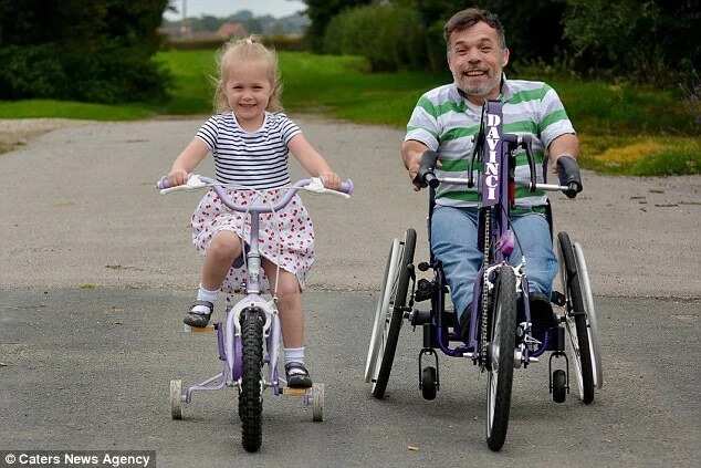 Dwarf Father Shares Special Bond With His 4-Yr-Old Daughter