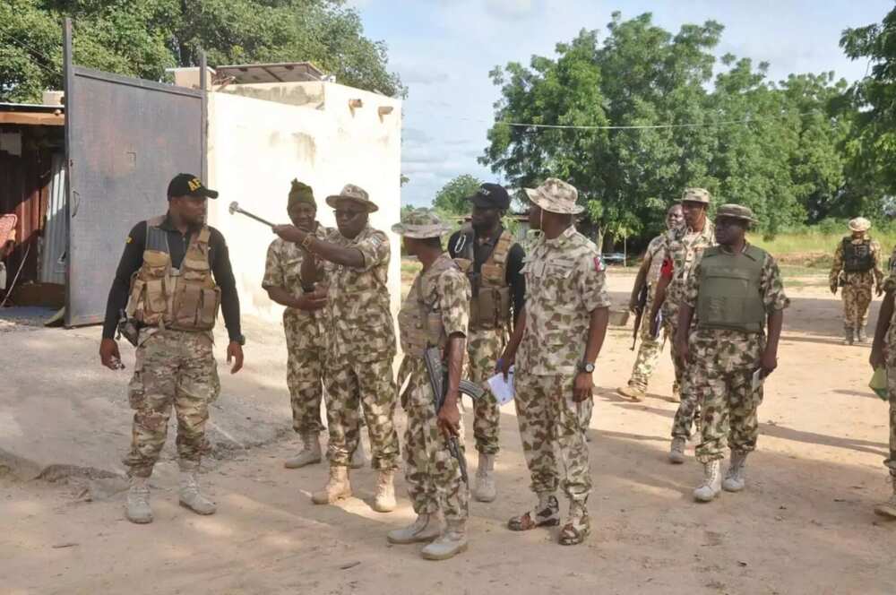 Da dumi-dumi: Yan Boko Haram sun sace yan mata a Borno Da dumi-dumi: Yan Boko Haram sun sace yan mata a Borno