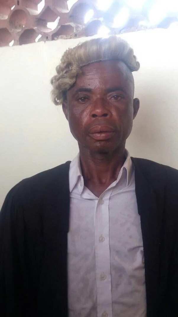 Fake lawyer who has been practicing for 15 years arrested by police (photo)