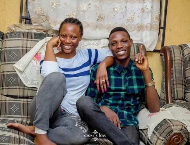 Nigerian man proposes to his girlfriend at the same spot he met her five years ago