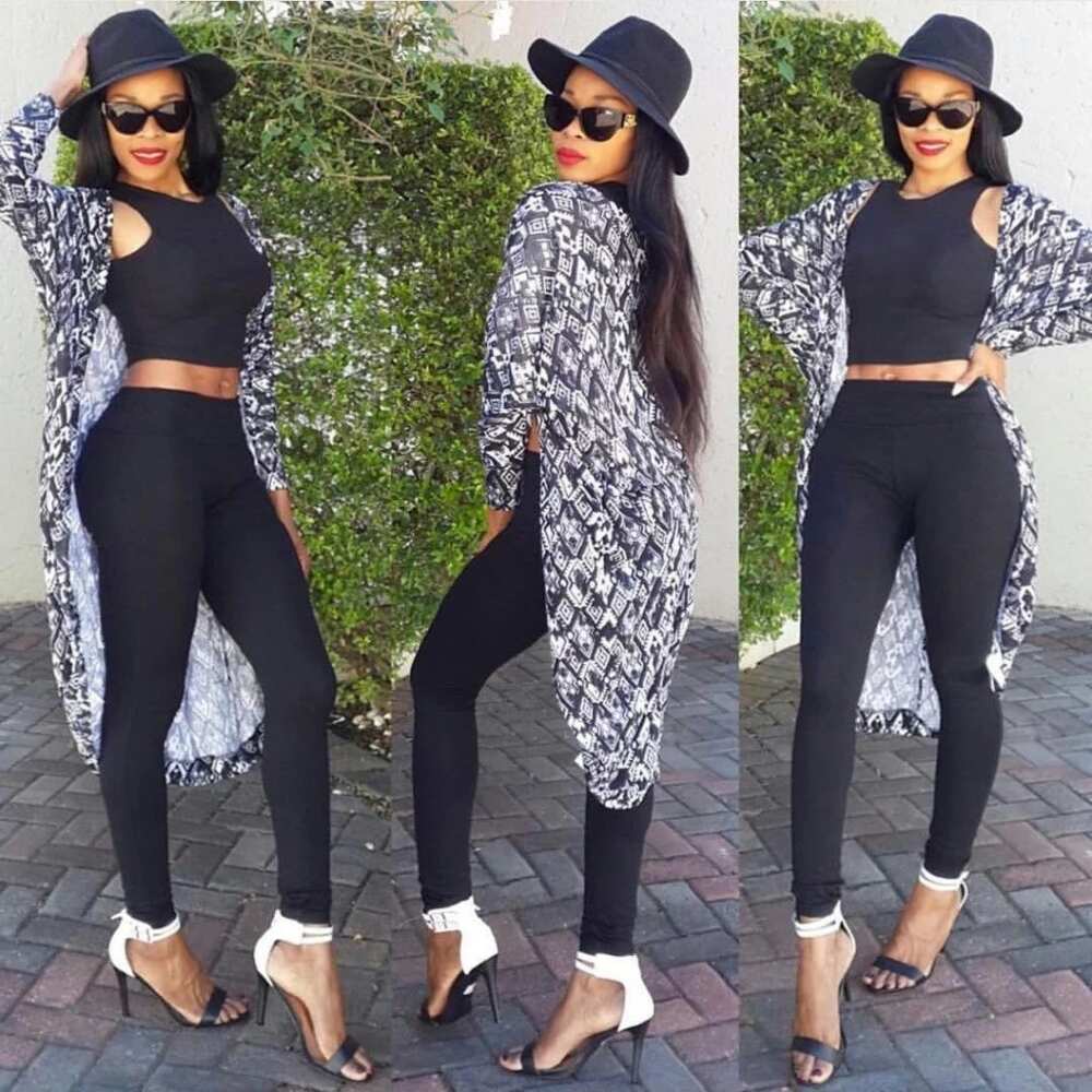 Kimono with black design Kimono with black design