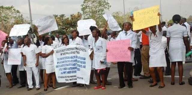 Nigerian nurses protest.