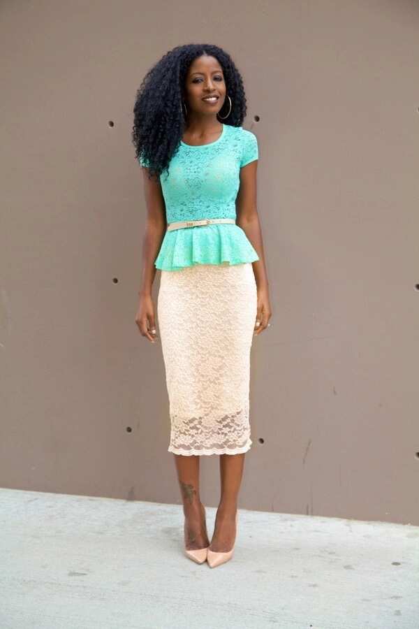 Pencil skirt with lace