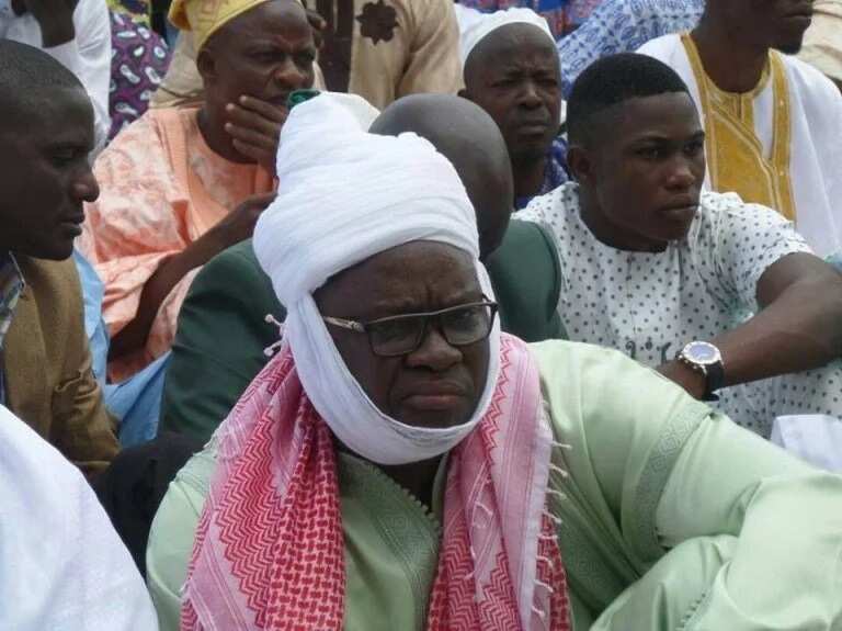 Governor Fayose in Sheik attire, joins Buhari, other Muslim faithful in Sallah prayers (photos)