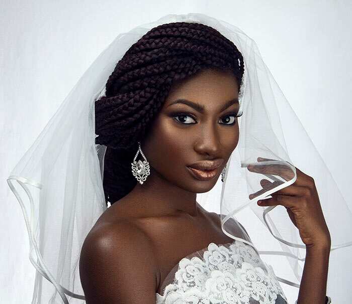 Ways to pack braids for a wedding - Legit.ng
