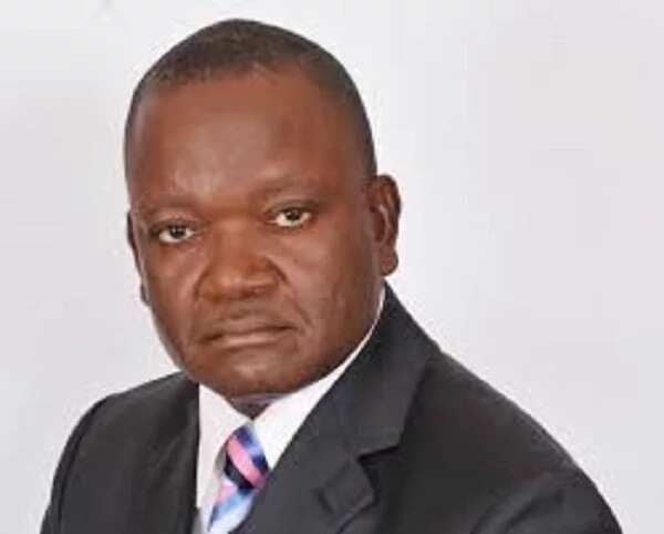 Governor Ortom escapes death as car rams into his convoy