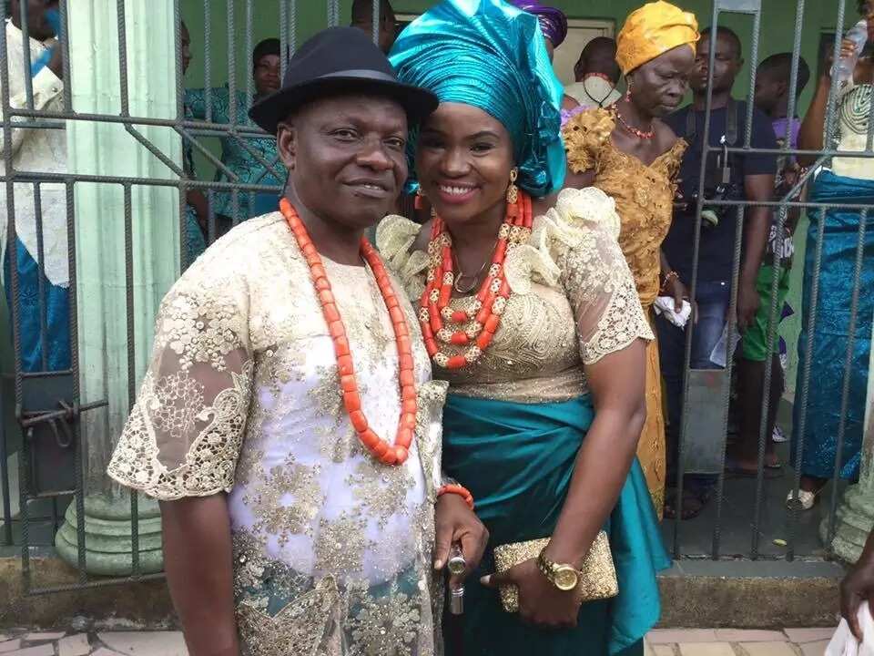 Nigerian single mother of 2 remarries 4 years after she lost her husband (photos)