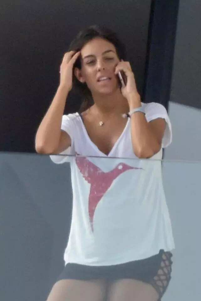 Cristiano Ronaldo's girlfriend Georgina Rodriguez shows off baby bump