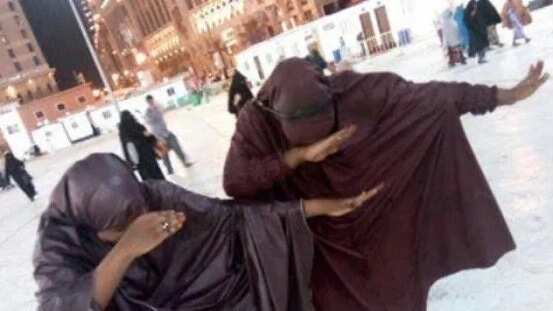 Tsinuwa ta biyo bayan yin hoton ‘Dab’ a Makka Tsinuwa ta biyo bayan yin hoton ‘Dab’ a Makka