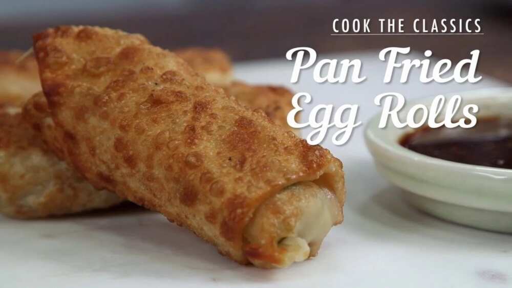 How to fry egg rolls in a pan