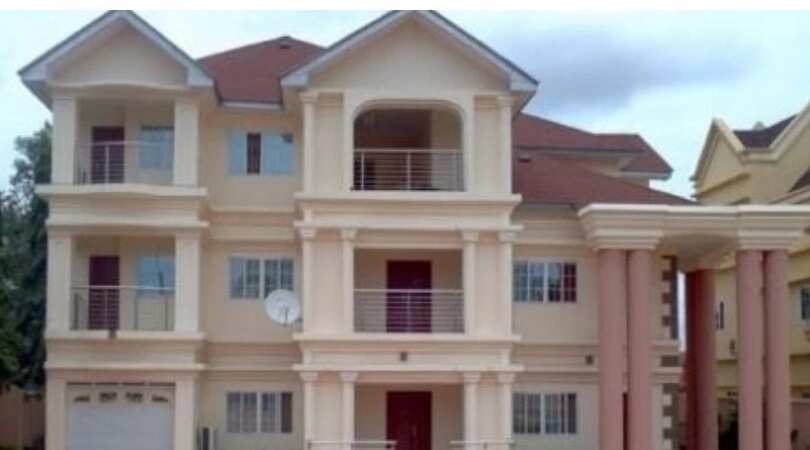 X Nigerian female celebrities with beautiful mansions that may surprise us