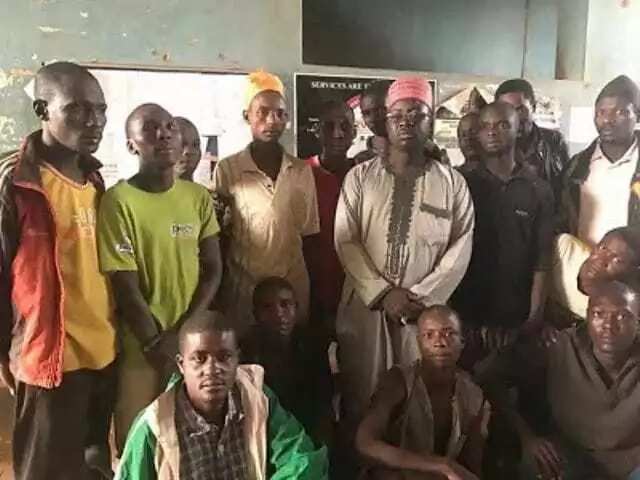 Ya biya ma mazauna gidan yarin Kano su 25 kudin beli Ya biya ma mazauna gidan yarin Kano su 25 kudin beli