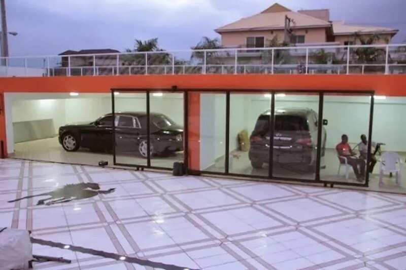 Okwudili Umenyiora's expensive mansion in Nigeria