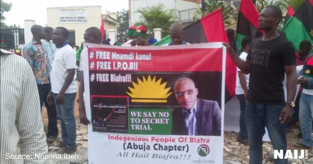 Just In: Massive protest hits Abuja court in preparation of Nnamdi Kanu's trial