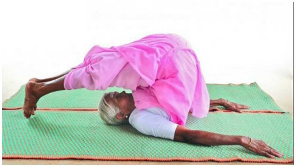 Meet 98-year-old woman who still strikes 'yoga' poses with her flexible