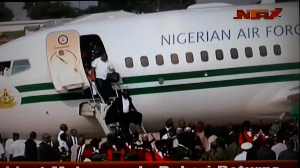 LIVE UPDATES: President Buhari returns to Nigeria after 105 days on medical vacation (photos)