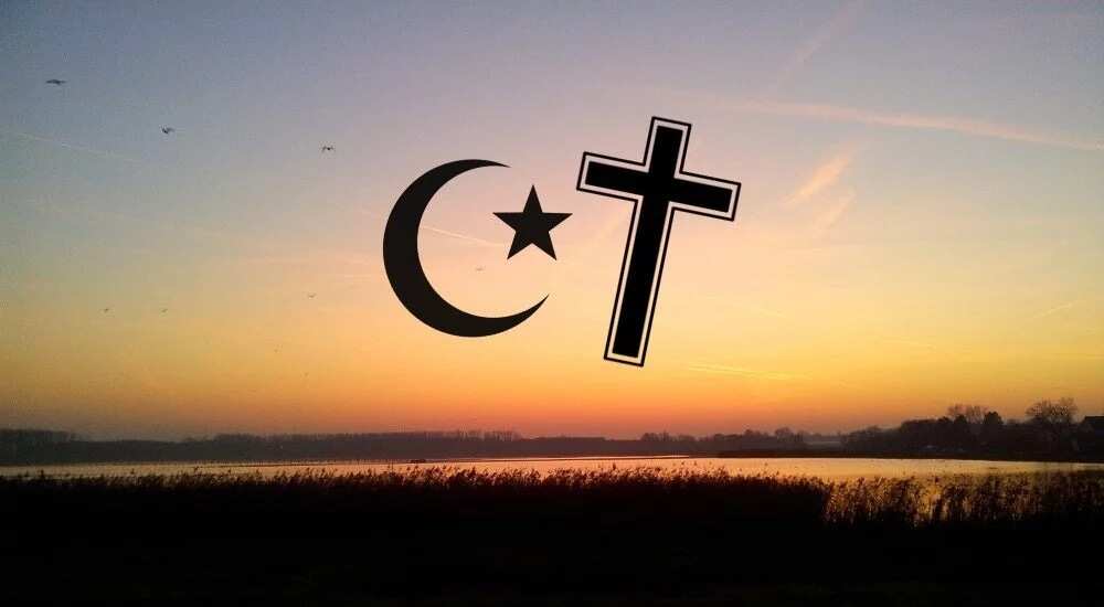 Islam and Christianity in Nigeria Islam and Christianity in Nigeria