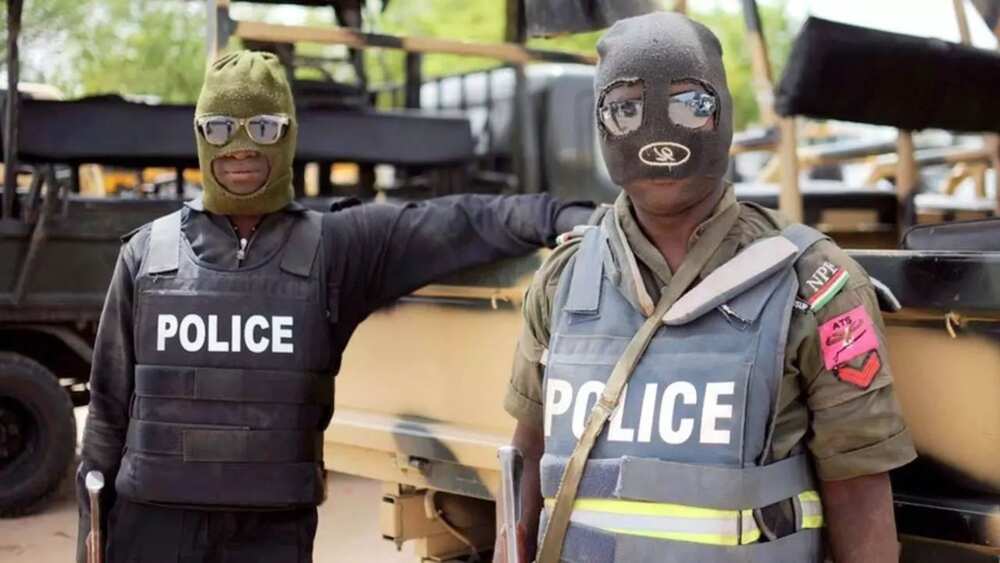 Armed robbers attack bank in Ekiti as residents flee